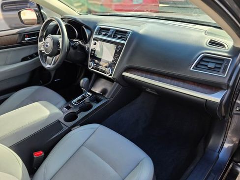 Used 2019 Subaru Outback 2.5i Limited image 7