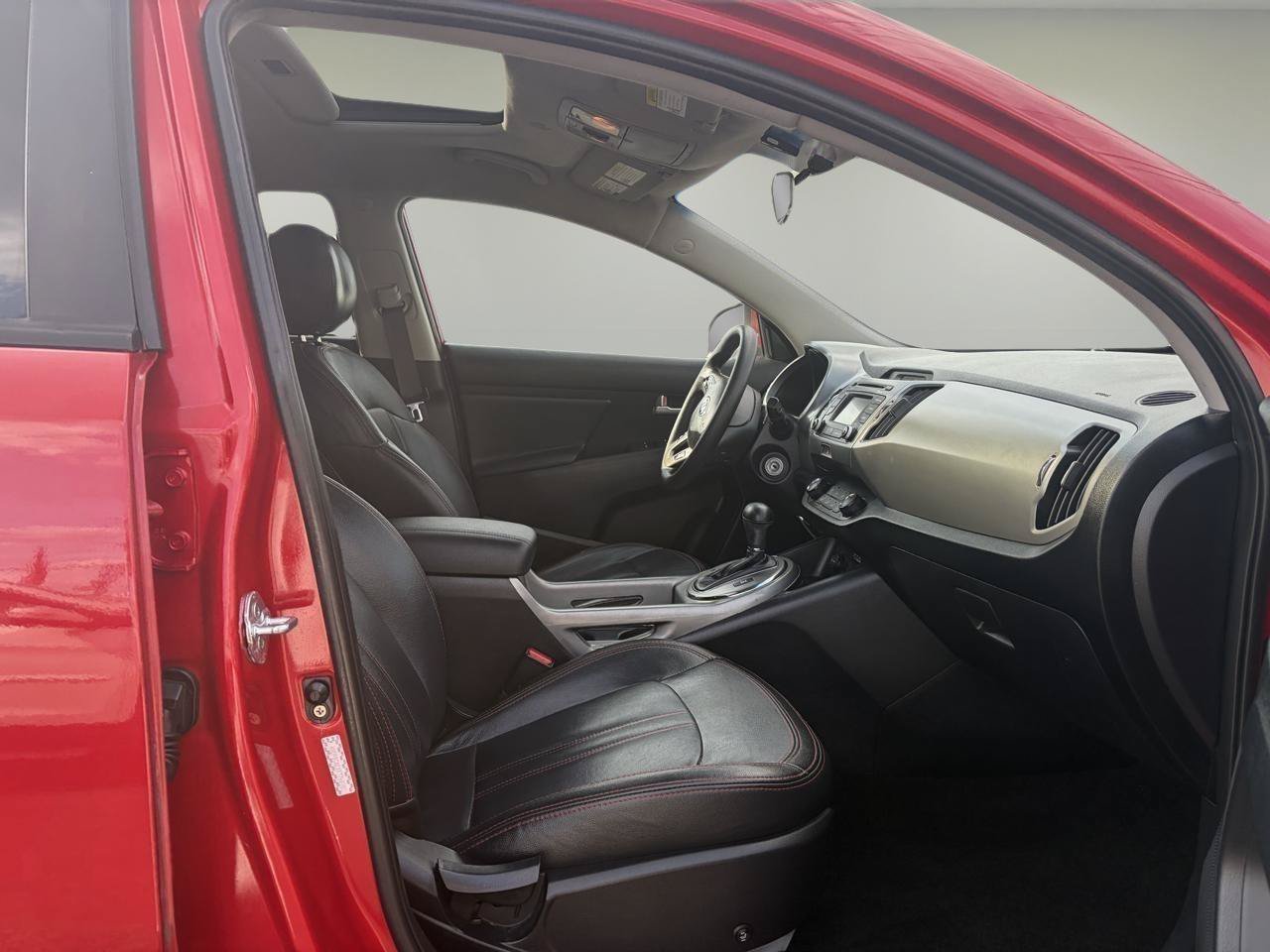 Used 2015 Kia Sportage LX AWD/4WD image 16