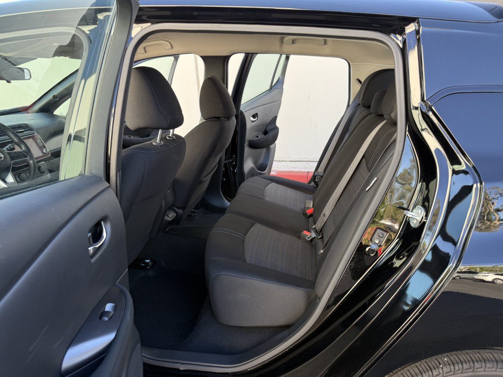 Used 2024 Nissan Leaf S FWD image 15
