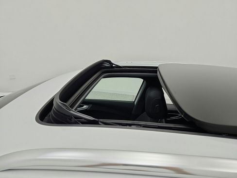 Used 2024 Audi Q4 e-tron Premium Plus image 15