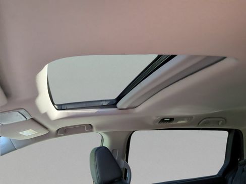 Certified 2024 Honda Odyssey EX-L image 30