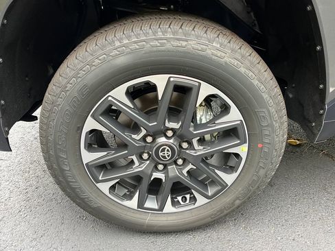 Used 2026 Toyota Tundra Limited image 24