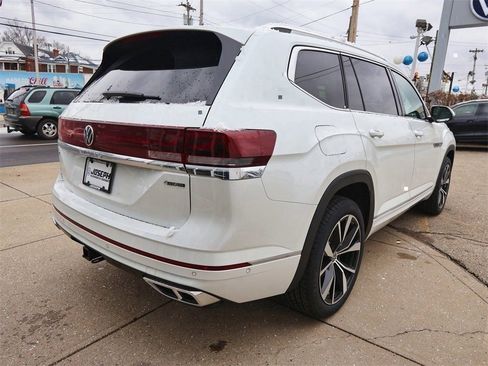 New 2026 Volkswagen Atlas SEL Premium R-Line image 5