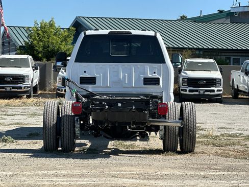 New 2025 Ford F450 XL w/ XL Chrome Package image 5
