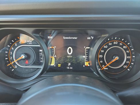 New 2026 Jeep Wrangler Rubicon w/ Xtreme 35 Tire Package image 19