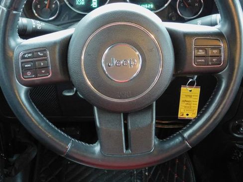 Used 2012 Jeep Wrangler Unlimited Sahara w/ Connectivity Group image 8