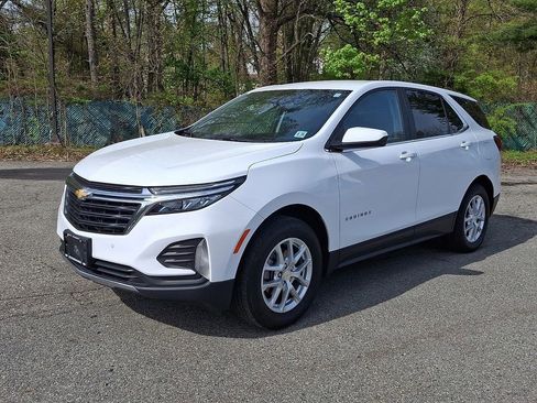 Used 2024 Chevrolet Equinox LT AWD/4WD image 3
