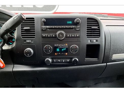 Used 2012 Chevrolet Silverado 2500 LT w/ Interior Plus Package image 7