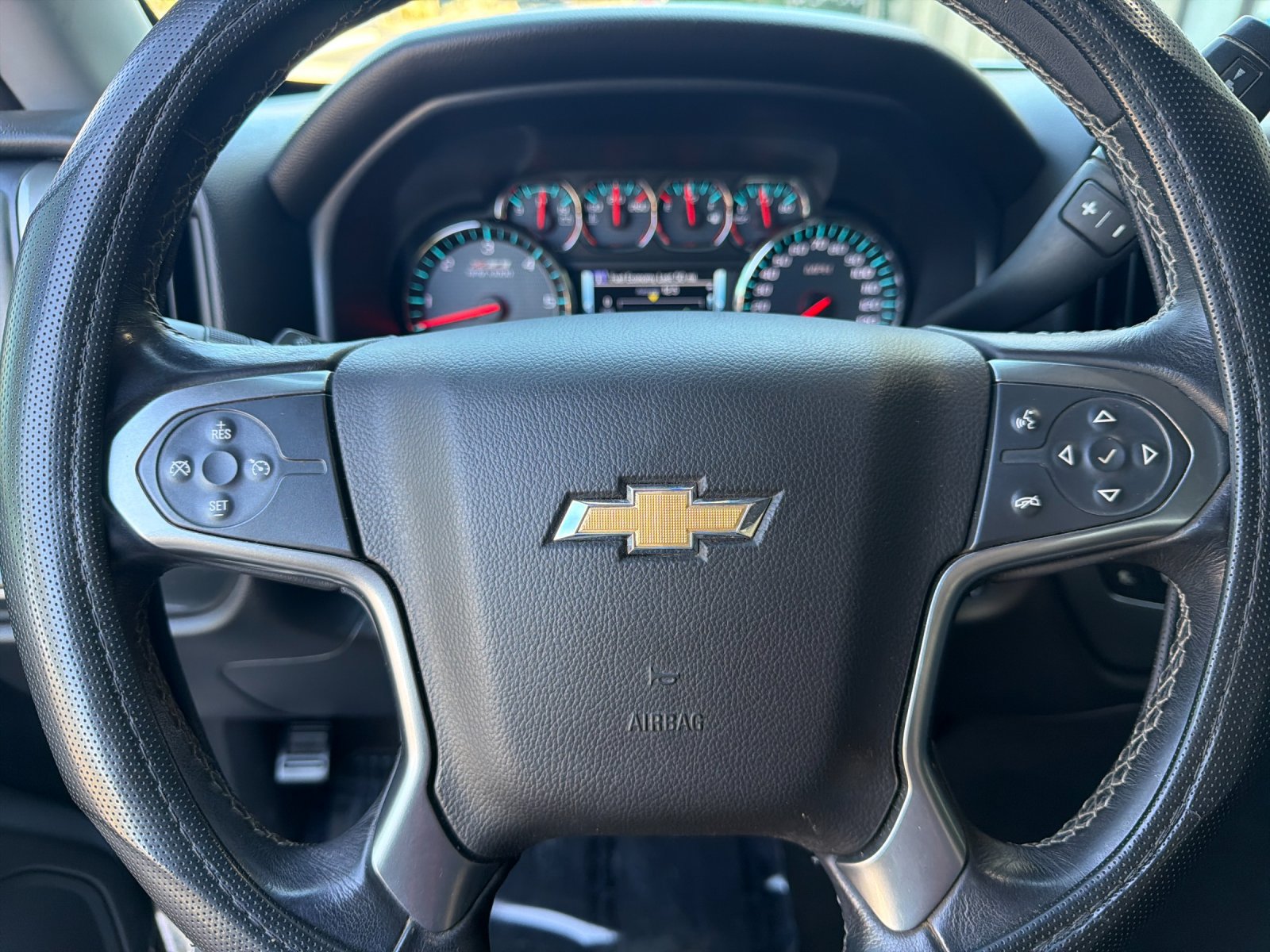 Used 2017 Chevrolet Silverado 1500 LT w/ All Star Edition AWD/4WD image 25