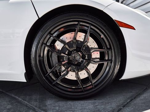 Used 2012 McLaren MP4-12C Coupe RWD image 26