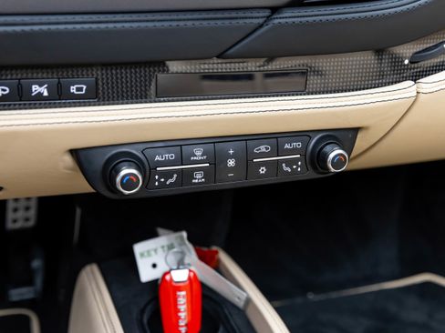 Certified 2023 Ferrari F8 Tributo RWD image 34