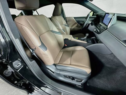 Used 2025 Lexus ES 350 w/ Premium Package FWD image 38