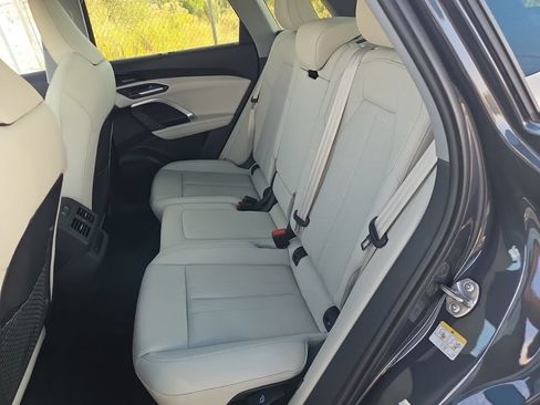 Used 2025 Audi Q5 Prestige AWD/4WD image 4