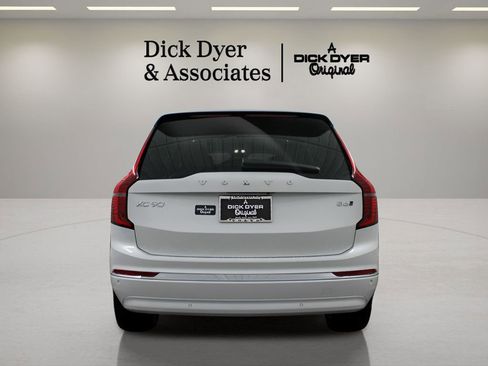 New 2026 Volvo XC90 B6 Ultra w/ Protection Package AWD/4WD image 3