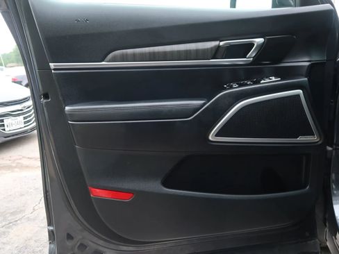 Used 2023 Kia Telluride EX FWD image 45