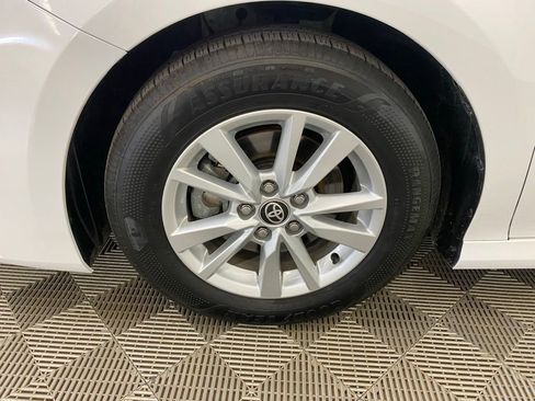 Used 2025 Toyota Camry LE w/ Convenience Package image 17