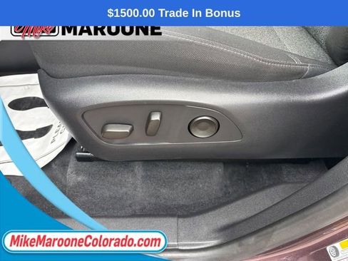 Used 2025 GMC Acadia Elevation AWD/4WD image 12