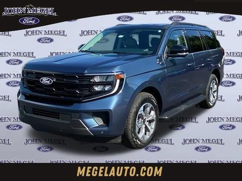 New 2027 Ford Expedition Active AWD/4WD image 1