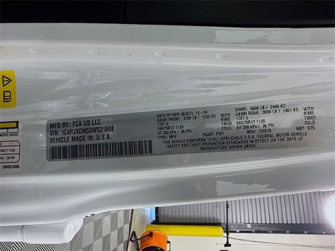 Used 2025 Jeep Wrangler Sport S image 31