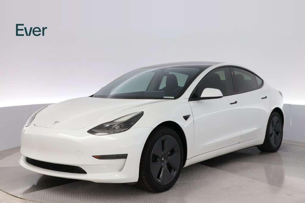 Used 2023 Tesla Model 3 Standard Range RWD image 2