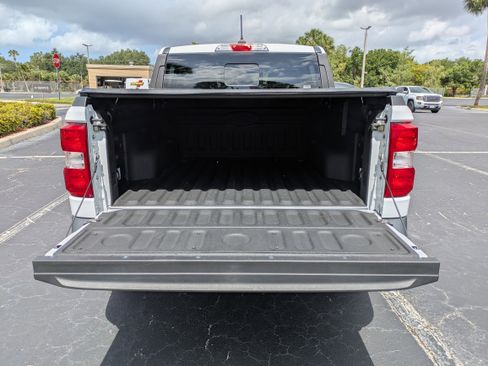 Used 2023 Ford Maverick Lariat FWD image 11