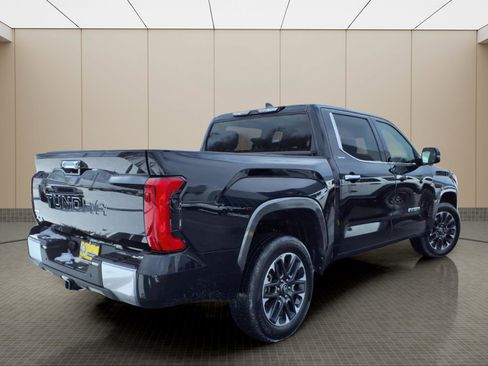 Used 2025 Toyota Tundra Limited AWD/4WD image 7