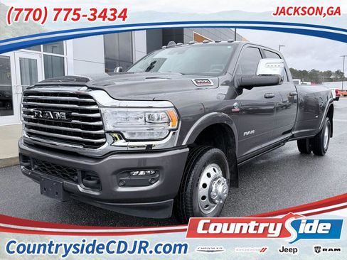 Used 2023 RAM 3500 Limited image 1