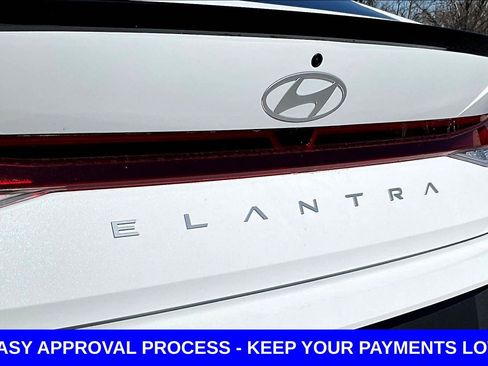 Used 2026 Hyundai Elantra Sport FWD image 12