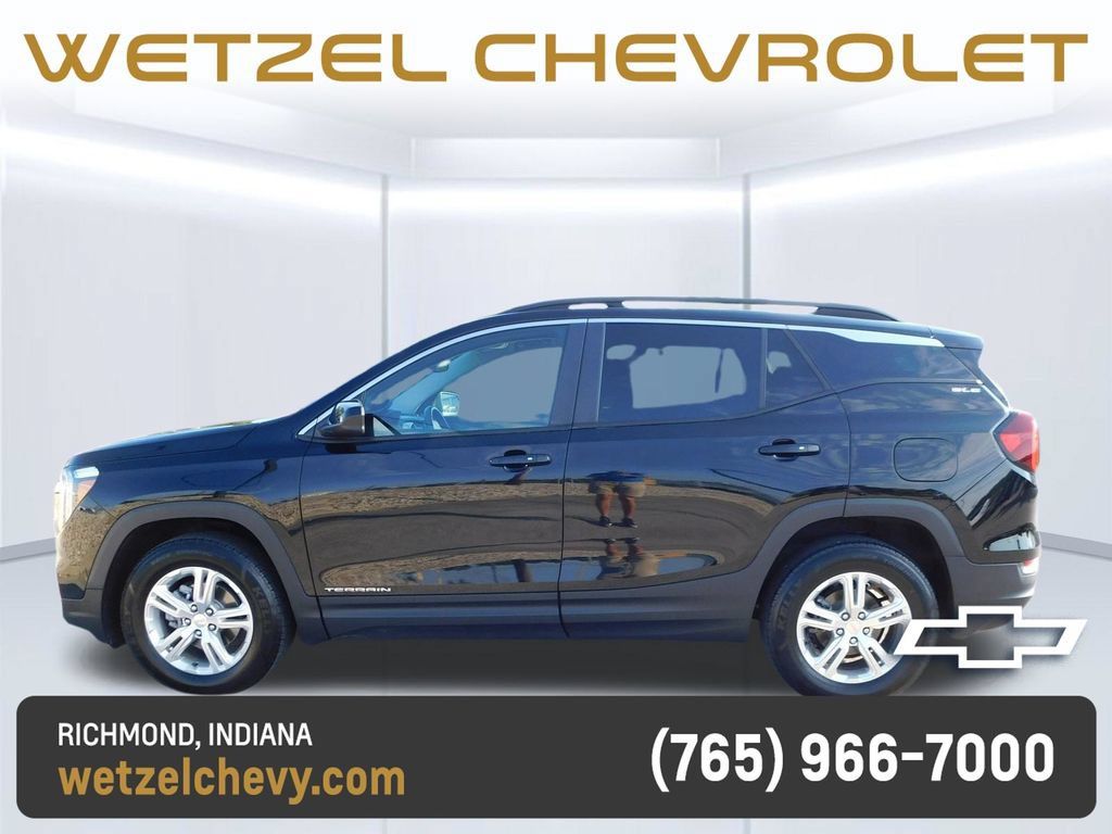 Used 2022 GMC Terrain SLE w/ Driver Convenience Package AWD/4WD image 6
