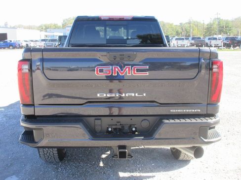 New 2026 GMC Sierra 3500 Denali w/ Denali Reserve Package image 6