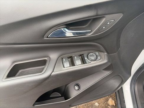 Used 2022 Chevrolet Equinox LT image 15