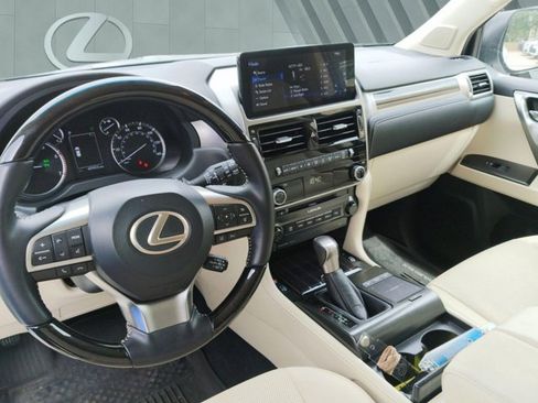 Certified 2023 Lexus GX 460 Premium w/ Premium Package AWD/4WD image 10