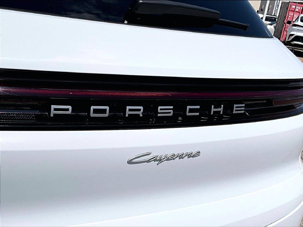 Certified 2026 Porsche Cayenne AWD/4WD image 22