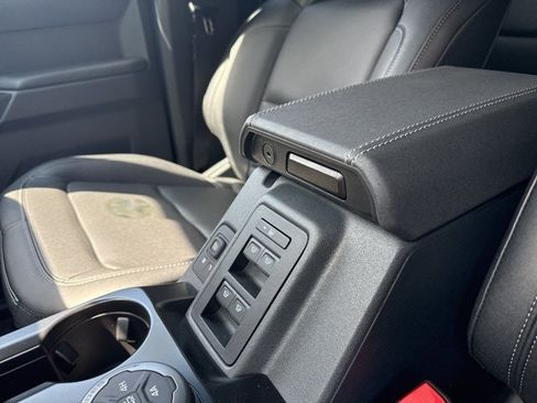 Used 2025 Ford Bronco Big Bend w/ Black Diamond Package AWD/4WD image 20