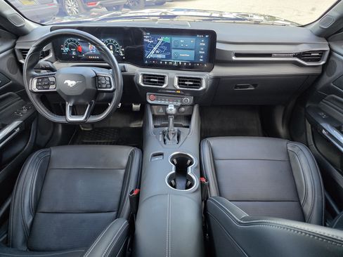 Used 2024 Ford Mustang GT Premium image 11