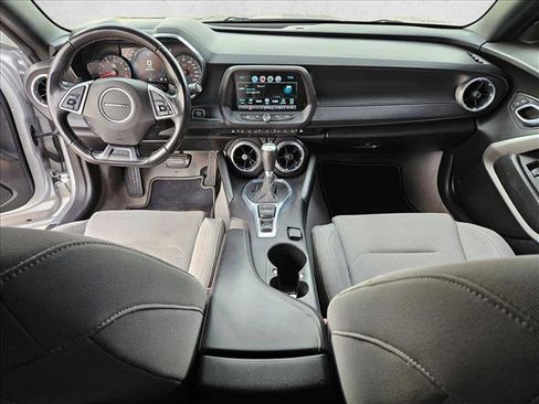 Used 2017 Chevrolet Camaro SS image 17