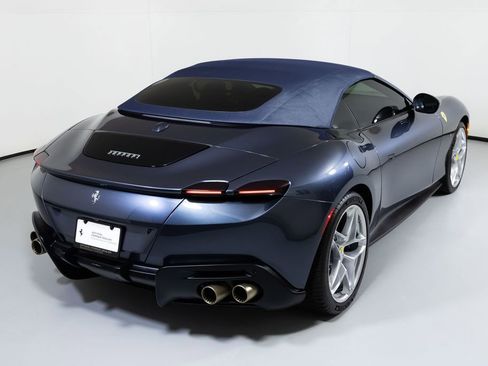 Used 2024 Ferrari Roma Spider image 19