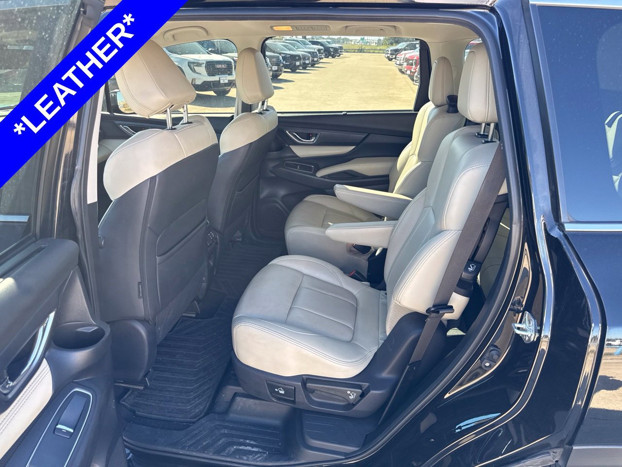Used 2023 Subaru Ascent Limited AWD/4WD image 6