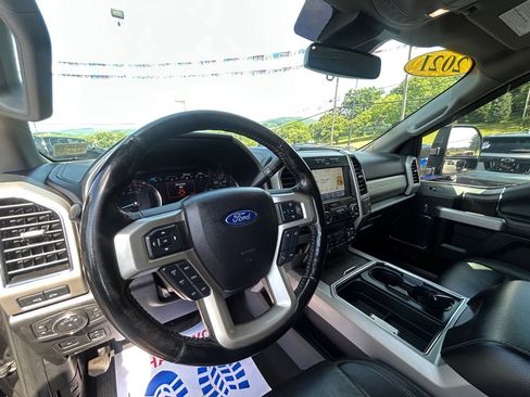 Used 2021 Ford F350 Lariat AWD/4WD image 19