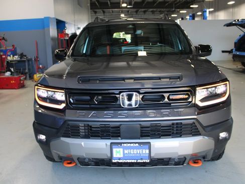 Used 2026 Honda Passport TrailSport image 2