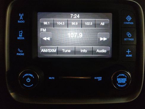 Used 2021 RAM 1500 Classic SLT AWD/4WD image 25