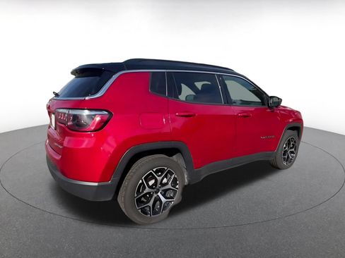 Used 2025 Jeep Compass Limited AWD/4WD image 14
