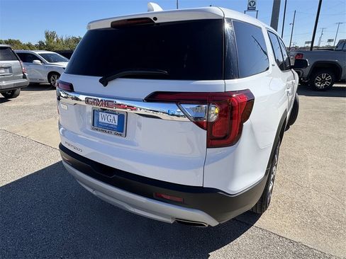 Used 2023 GMC Acadia SLE image 4