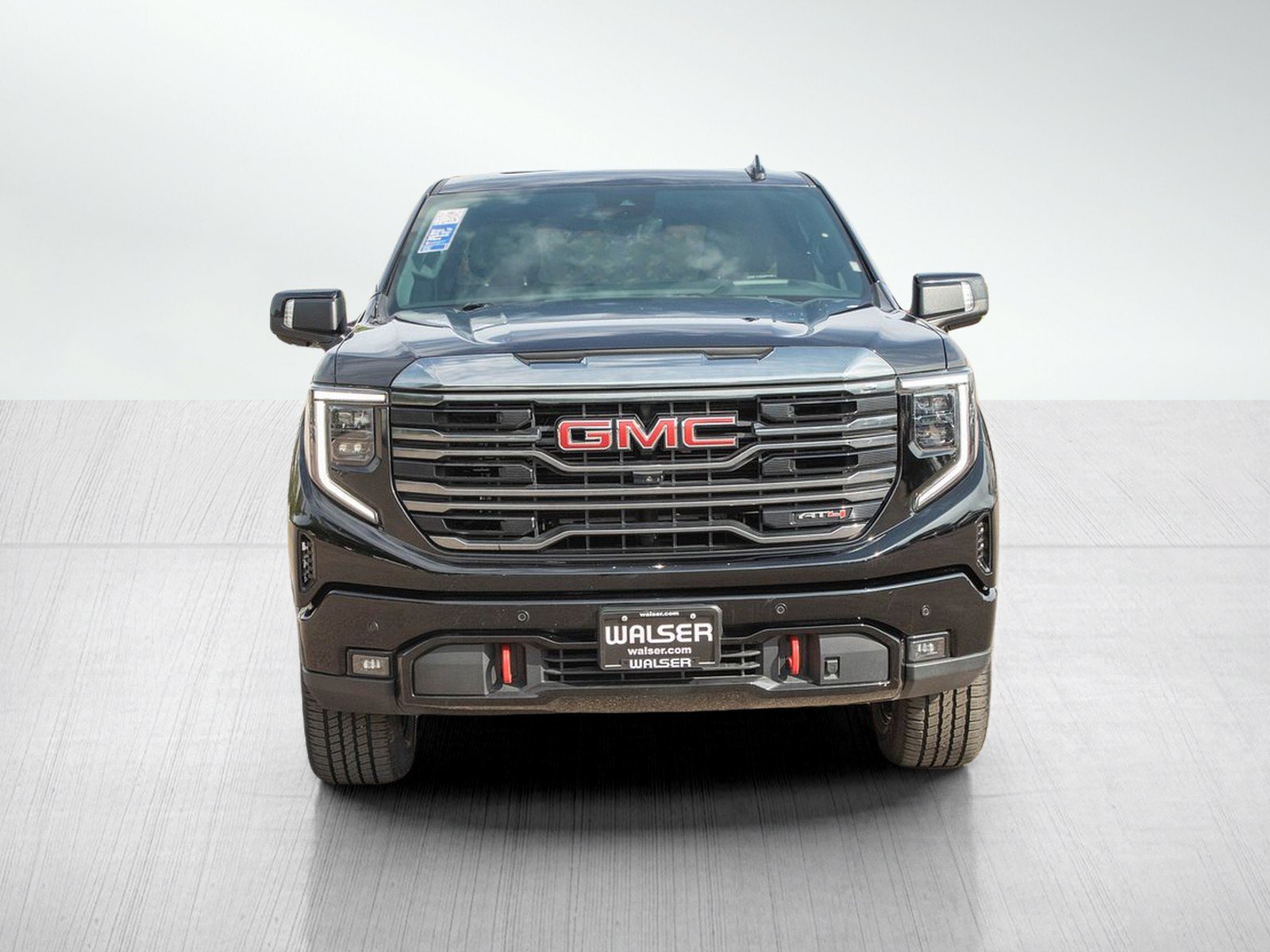 Used 2024 GMC Sierra 1500 AT4 w/ Technology Package AWD/4WD image 8