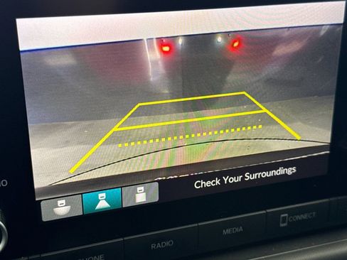 Used 2025 Honda HR-V LX image 18