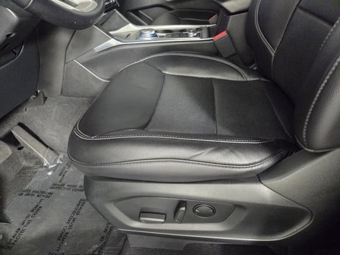 Used 2023 Ford Explorer Limited AWD/4WD image 11