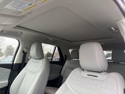 Certified 2025 Ford Explorer Platinum w/ LUX Leather Package AWD/4WD image 12