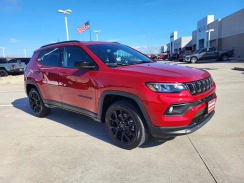 New 2026 Jeep Compass Latitude image 7