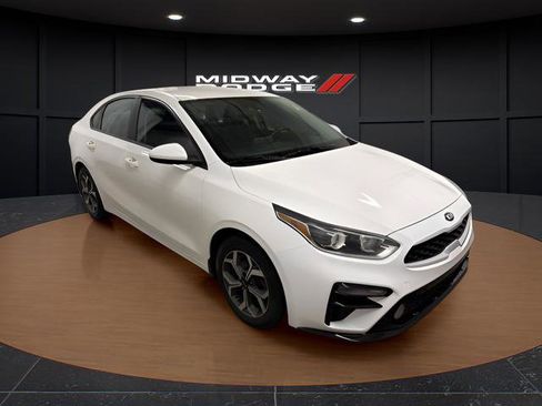 Used 2019 Kia Forte LXS FWD image 1