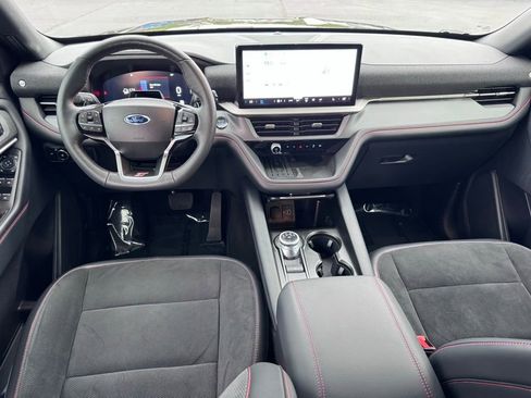 Used 2025 Ford Explorer ST AWD/4WD image 5